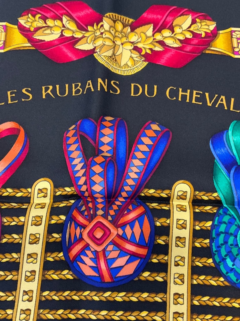 HERMES BLACK MULTI LES RUBANS DU CHEVAL PRINT SQUARE SILK TWILL SCARF - Picture 4 of 8